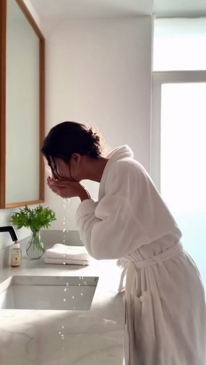 Hyaluronic Acid & Vitamin C Serum | Hydrating & Brightening Face Serum